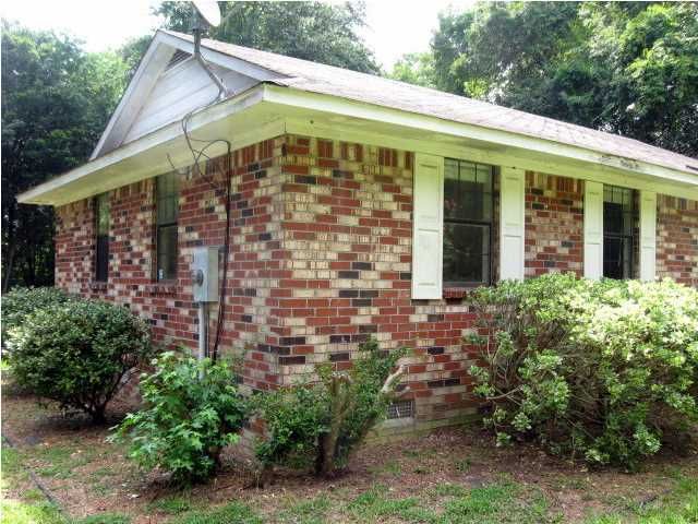 1951 Ghana St, Johns Island, SC 29455