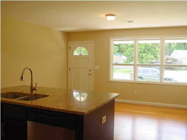 5314 Parkside Dr, North Charleston, SC 29405