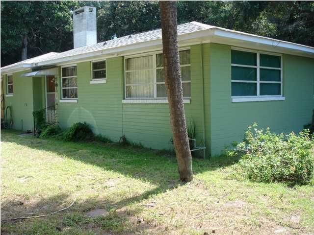 403 E Huron Ave, Folly Beach, SC 29439