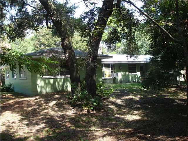 403 E Huron Ave, Folly Beach, SC 29439