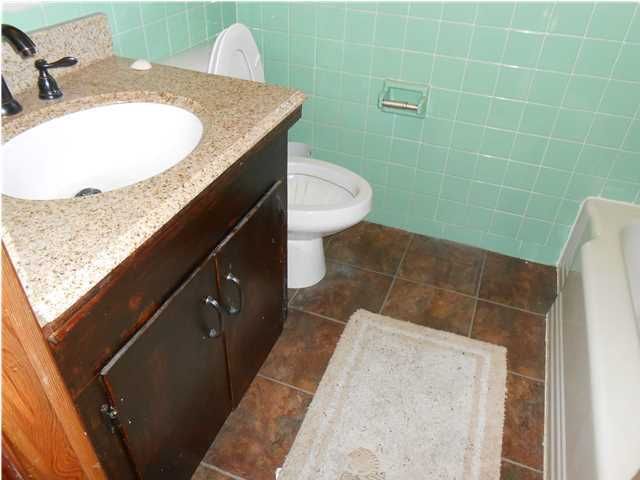 103 Parish Rd, Goose Creek, SC 29445