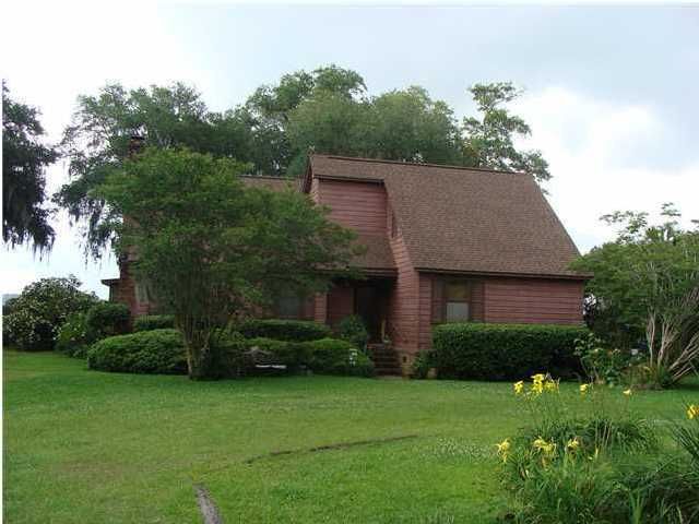 1016 Live Oak Ave, Moncks Corner, SC 29461