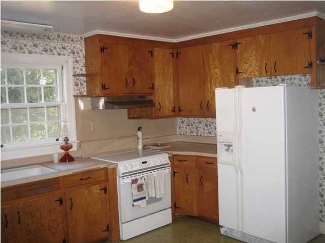 103 Folly Rd, Charleston, SC 29407