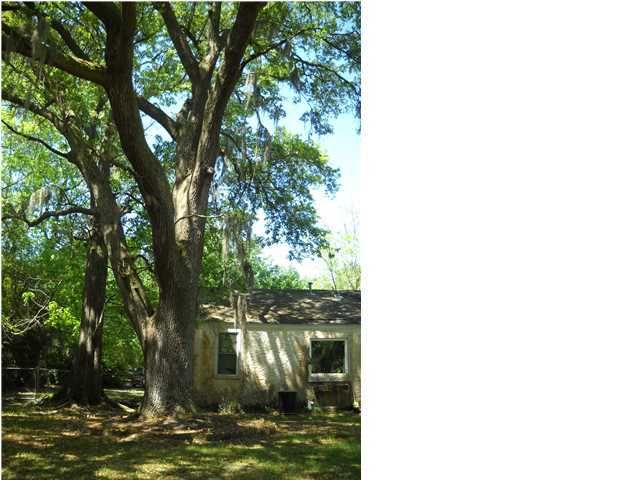 452 Woodland Shores Rd, James Island, SC 29412