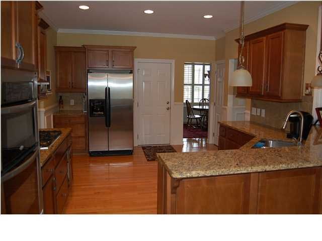 3060 Riverwood Dr, Mount Pleasant, SC 29466