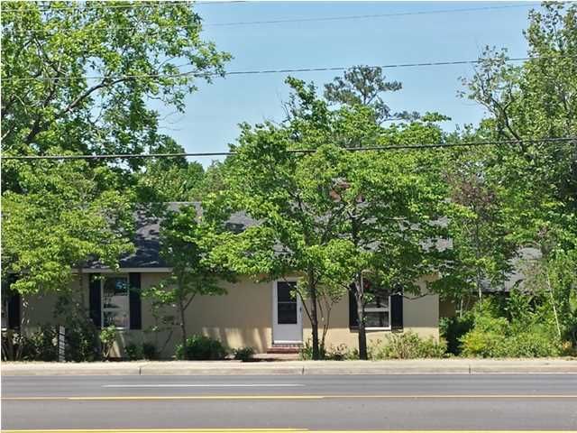 203 N Live Oak Dr, Moncks Corner, SC 29461