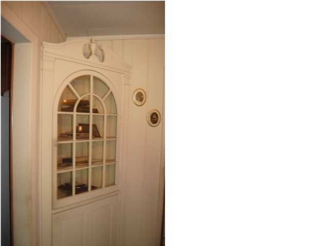 111 Berkeley Ct, Saint Stephen, SC 29479