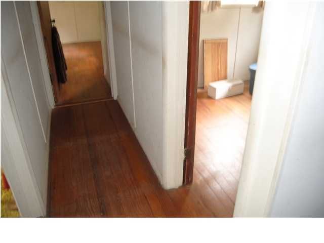 111 Berkeley Ct, Saint Stephen, SC 29479