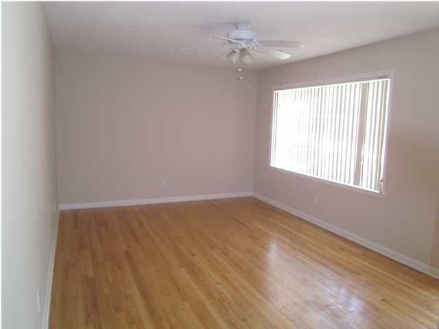 4736 Glenn St, North Charleston, SC 29405