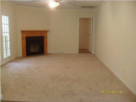 111 Sycamore Dr, Summerville, SC 29483