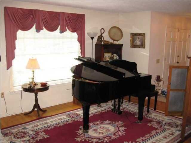 112 Harter Dr, Summerville, SC 29485