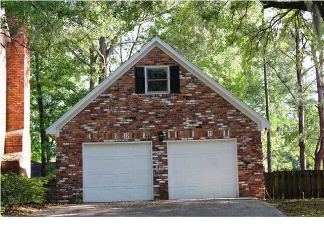 111 Westminster Ave, Summerville, SC 29485