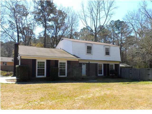 137 Axtell Cir, Summerville, SC 29485