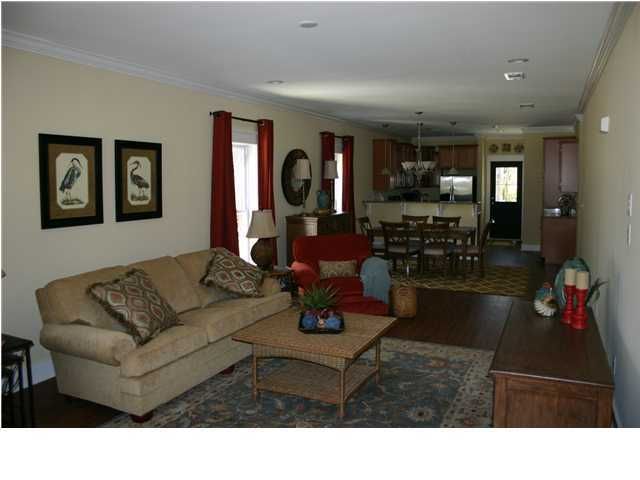 32 Deer Track Ln, Edisto Island, SC 29438