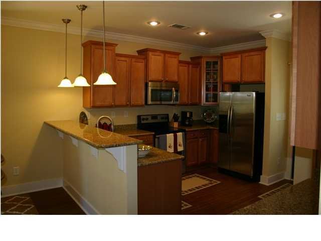 32 Deer Track Ln, Edisto Island, SC 29438