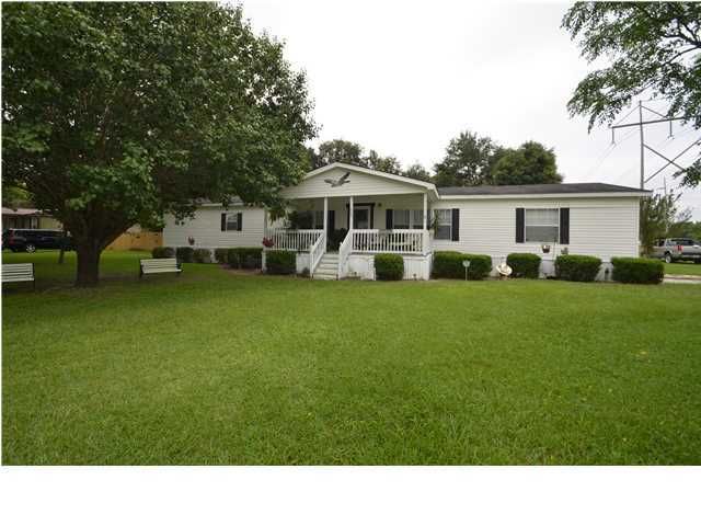 629 Bryan Dr, Moncks Corner, SC 29461