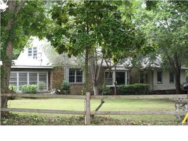 2018 Minott St, Charleston, SC 29412