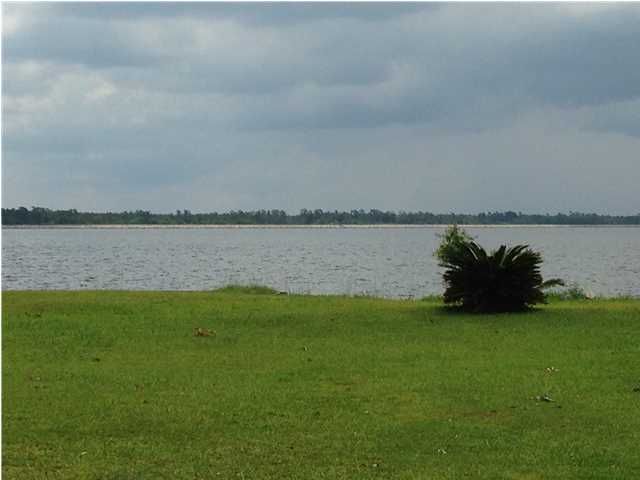 118 Catfish Landing Cir, Bonneau, SC 29431