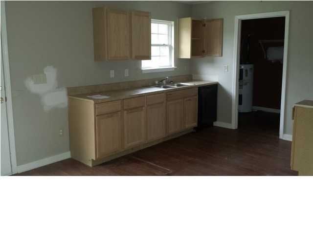 1262 Pineville Cir, Pineville, SC 29468