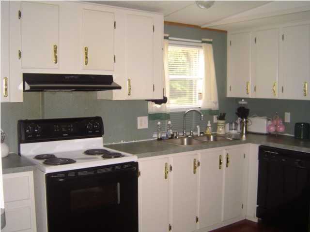 1932 River Rd, Johns Island, SC 29455