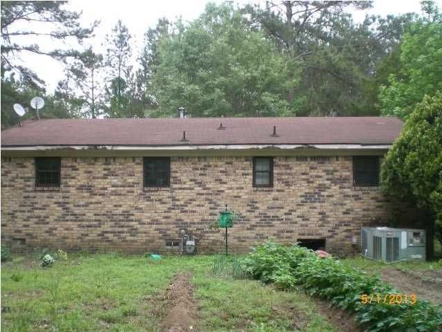957 Raysor St, Saint George, SC 29477