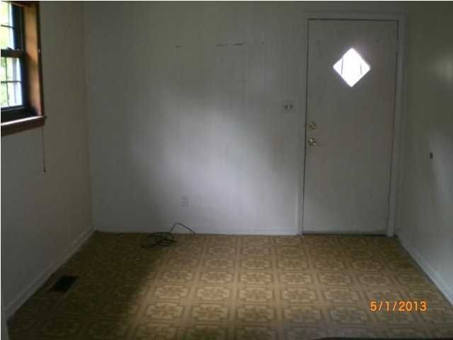 957 Raysor St, Saint George, SC 29477