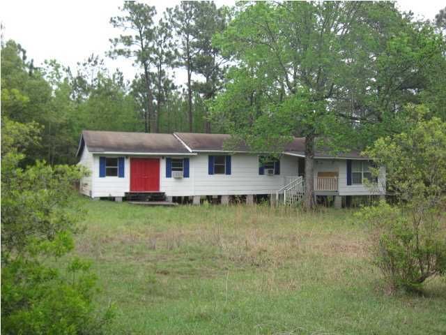 216 Constitution Ave, Huger, SC 29450