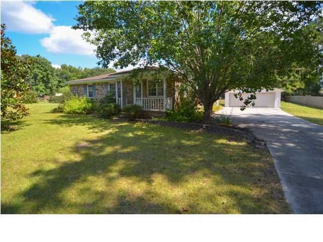 7230 Commodore Rd, Yonges Island, SC 29449