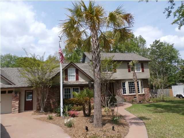 14 Sabina Ct, Hanahan, SC 29410