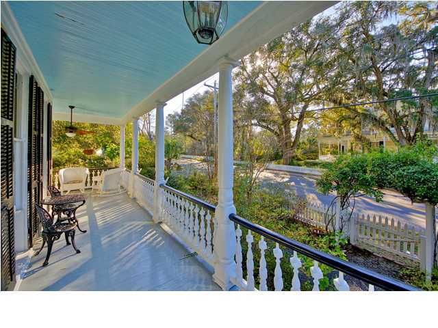 627 W Richardson Ave, Summerville, SC 29483