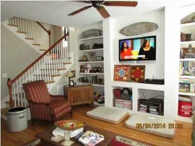 121 Lingos Dr, Summerville, SC 29483