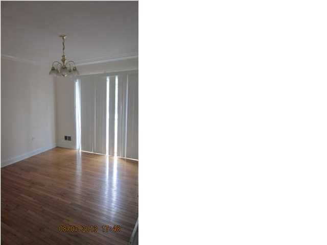 130 Roosevelt Dr, Saint Stephen, SC 29479