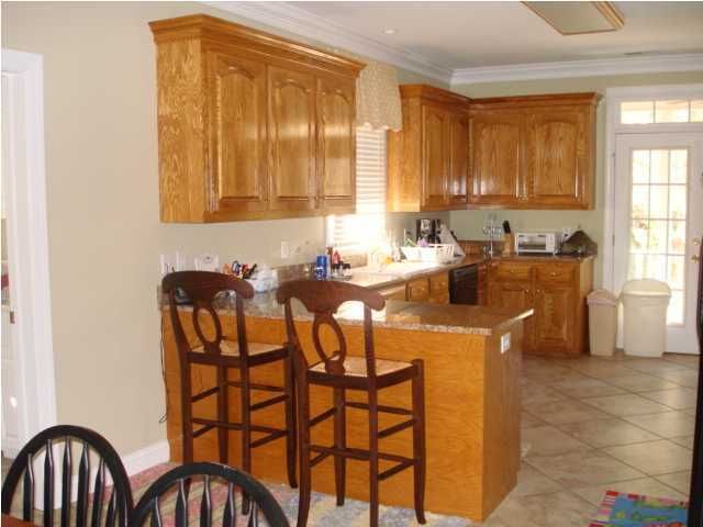 8509 Oyster Factory Rd, Edisto Island, SC 29438