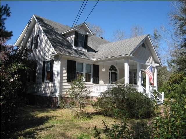 624 W Carolina Ave, Summerville, SC 29483