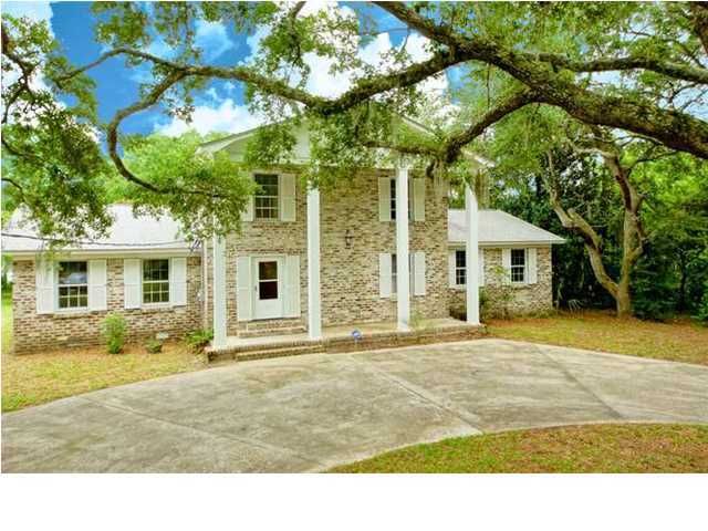 61 Vincent Dr, Charleston, SC 29464