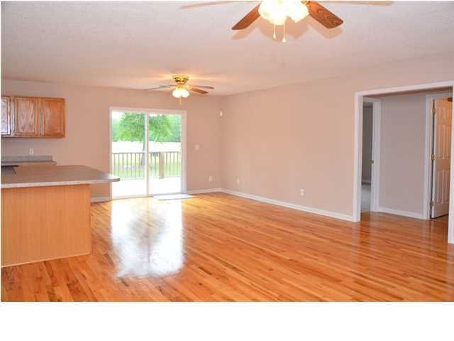 122 Hidden Hills Rd, Cross, SC 29436