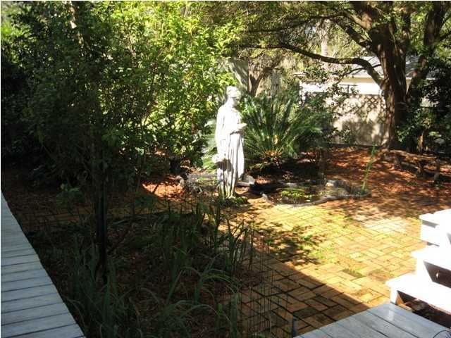 2143 Pierpont Ave, Charleston, SC 29414