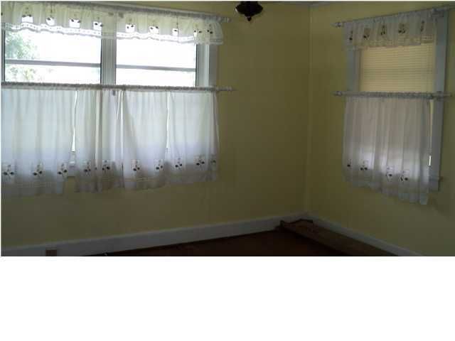 409 W Main St, Moncks Corner, SC 29461