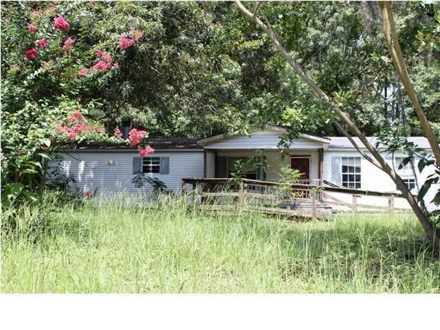 536 Mccrystal Cir, Moncks Corner, SC 29461