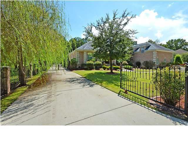 668 Hodge Rd, Summerville, SC 29483