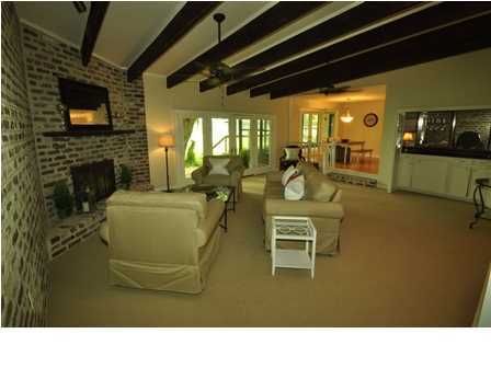 4016 Rantowles Ct, Ravenel, SC 29449
