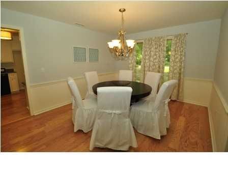 4016 Rantowles Ct, Ravenel, SC 29449