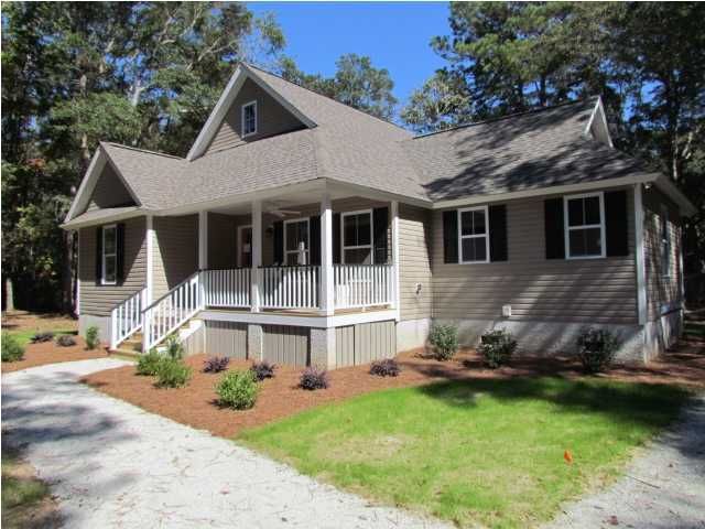 8244 Beach Farm Ln, Edisto Island, SC 29438