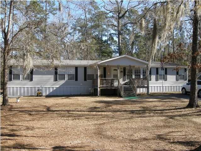 1026 Longpoint Rd, Cross, SC 29436