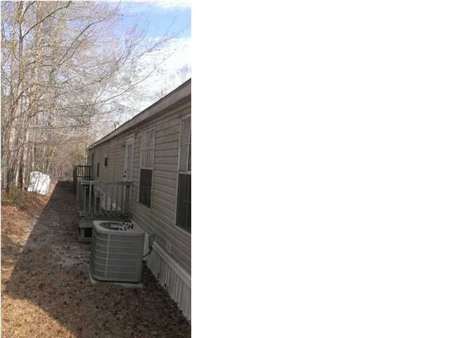 161 Creek Ln, Reevesville, SC 29471