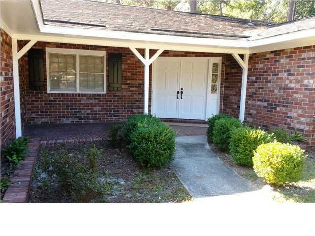 119 Axtell Dr, Summerville, SC 29485