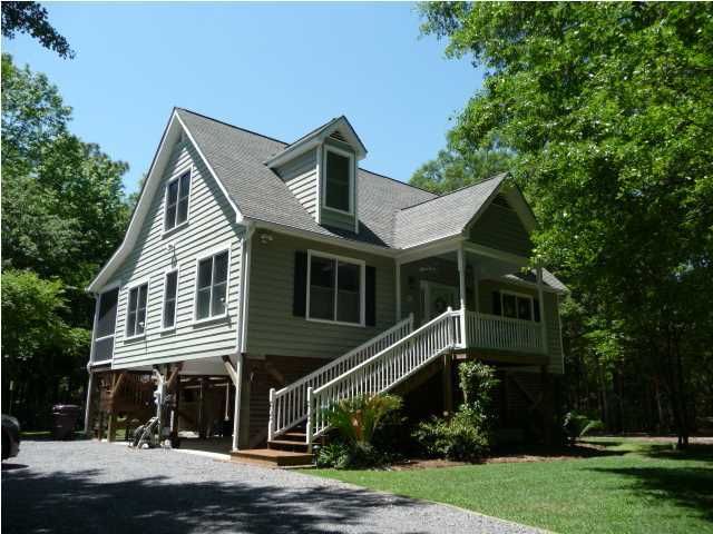 10091 Hercules Rd, Mcclellanville, SC 29458