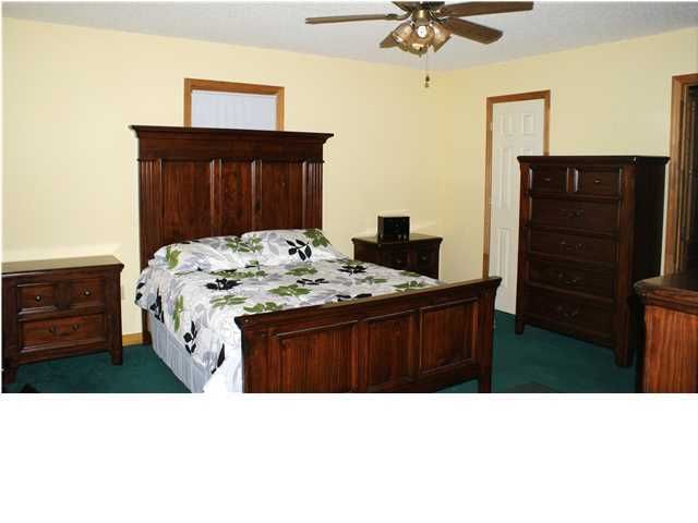 225 Fenway Park Ln, Moncks Corner, SC 29461