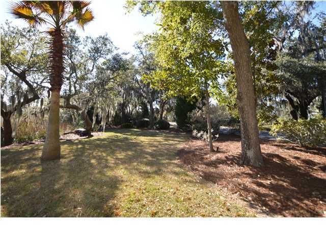 21 Formosa Dr, Charleston, SC 29407