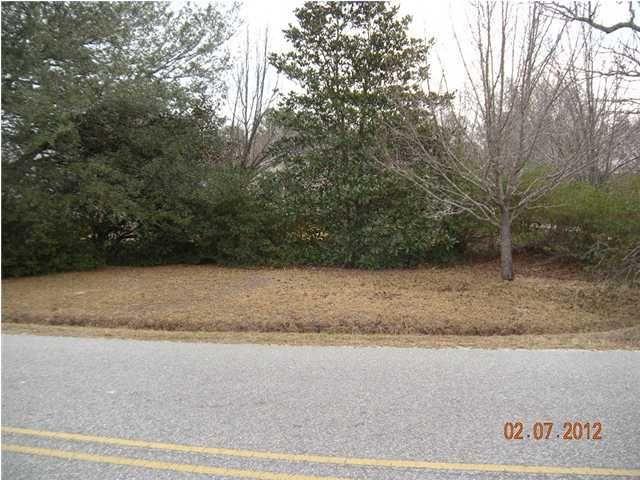 321 Elrod Dr, Goose Creek, SC 29445